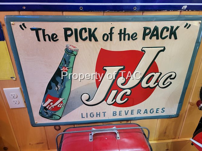 JicJac "The Pick of the Pack" w/Bottle Metal Sign