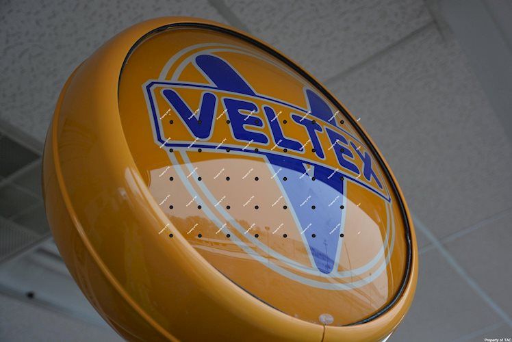 Veltex 15" single lens