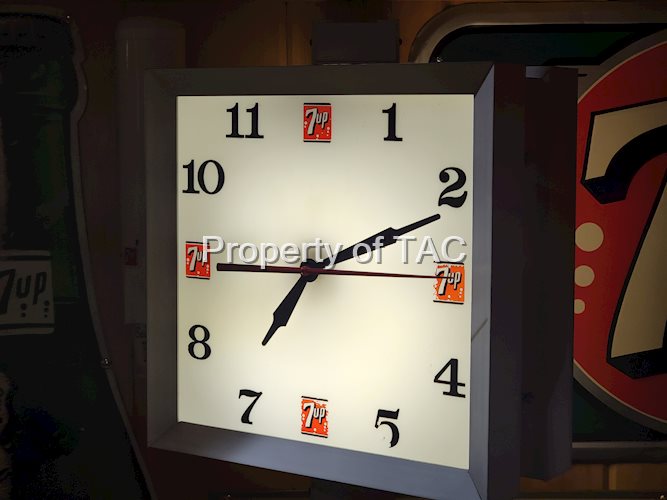 7up Spinner Lighted Clock/Sign