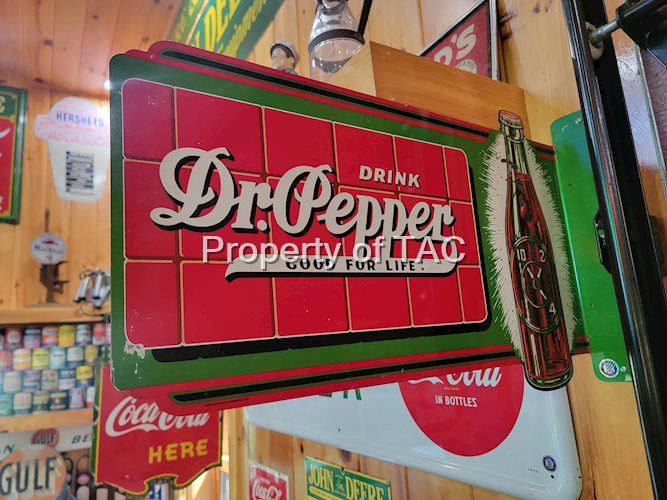 Dr. Pepper w/Bottle Metal Flange sign